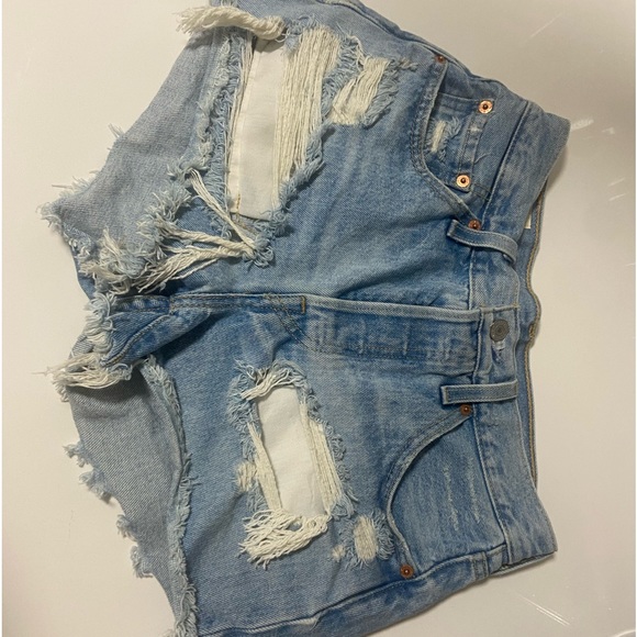 LEVIS SHORTS - Picture 1 of 3